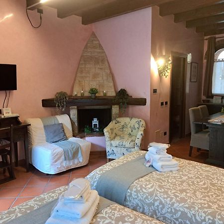 Monolocale Elvira Abbadesse Guest House Мілан Екстер'єр фото