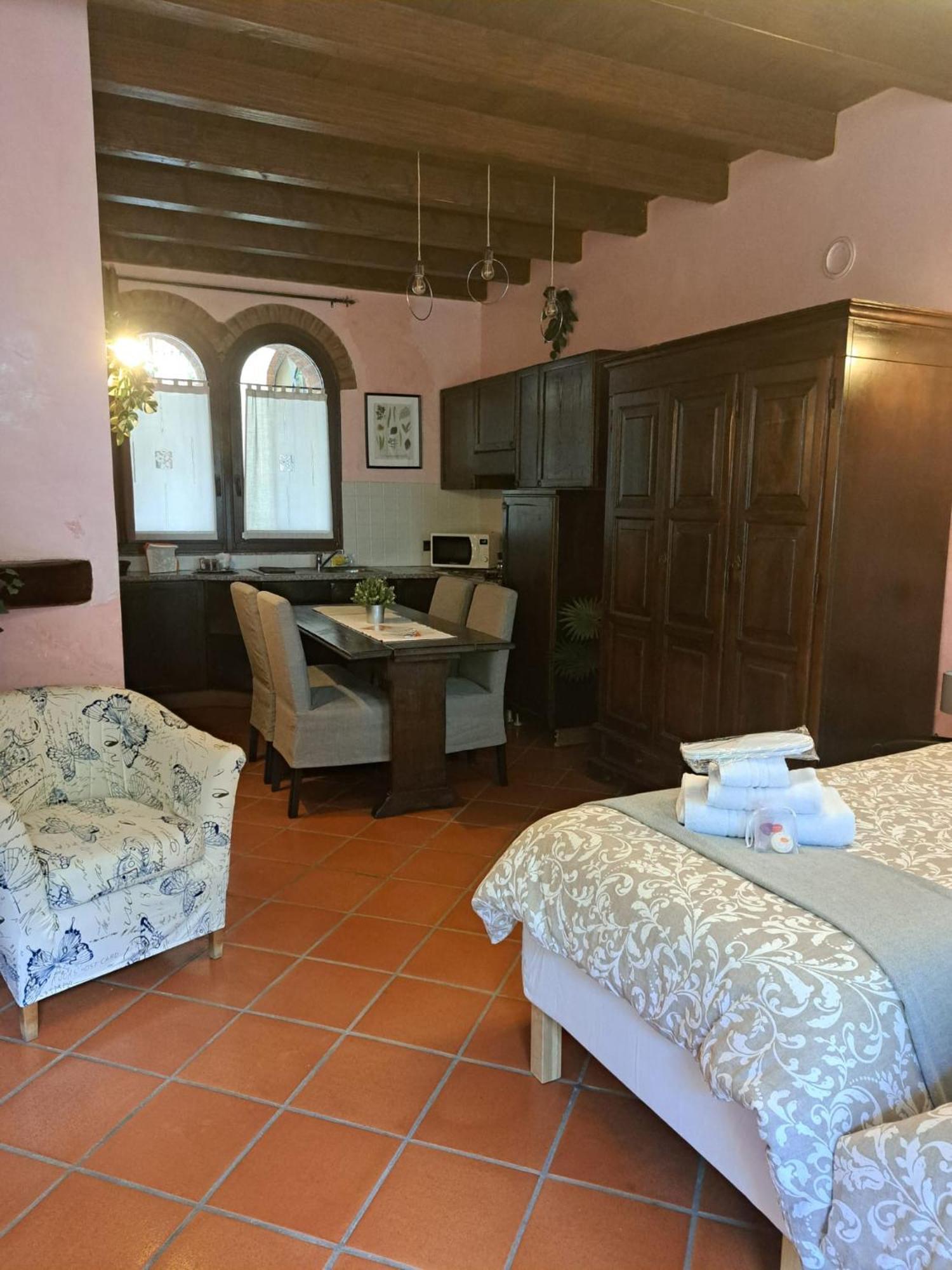 Monolocale Elvira Abbadesse Guest House Мілан Екстер'єр фото